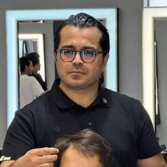 احسان نجاریان کیست؟ نگاهی به مسیر حرفهای و سبک کاری او در آرایشگری